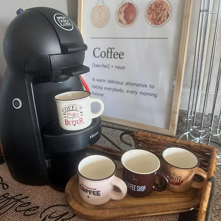 Serene Coastal Retreat With King Bed & Pool In * Lavra