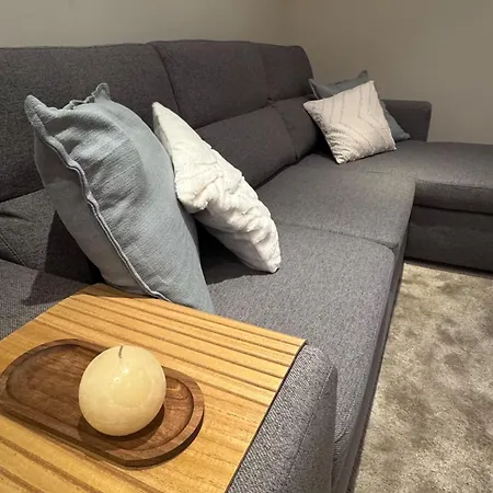 Serene Coastal Retreat With King Bed & Pool In Lavra