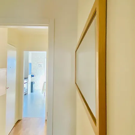 Serene Coastal Retreat With King Bed & Pool In Lavra