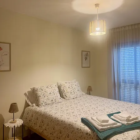 Serene Coastal Retreat With King Bed & Pool In