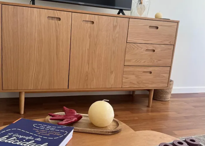 Apartmán Serene Coastal Retreat With King Bed & Pool In Lavra